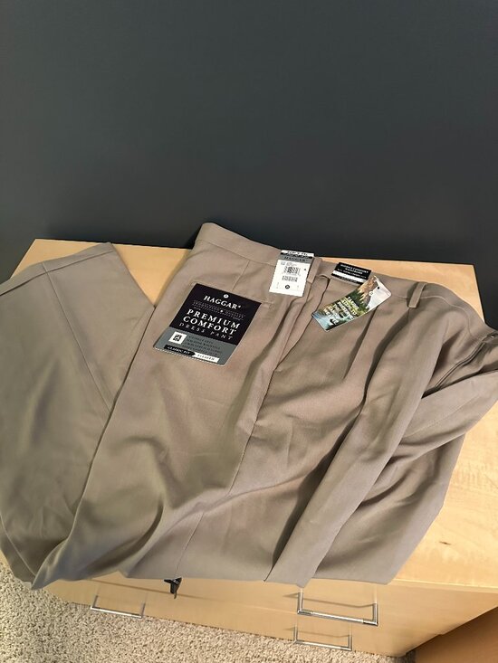 Haggar Other - Haggar Premium Comfort Dress Pant - 40x29